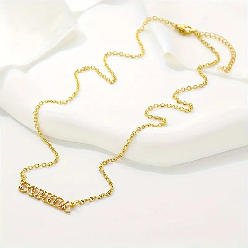 COLLAR NOMBRE CALADO