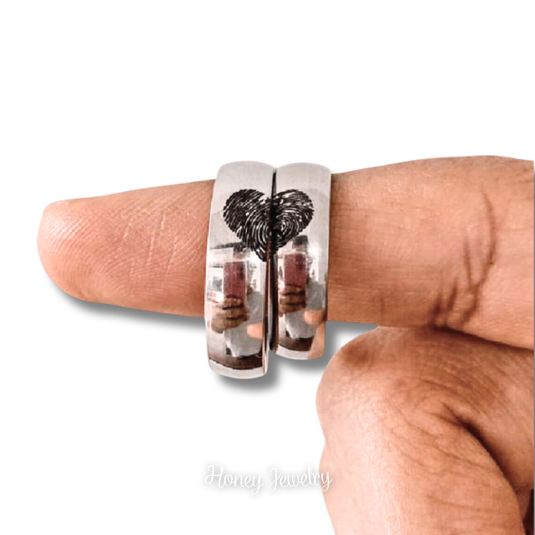 Couple rings with FINGERPRINTS