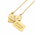 Ketting met liefdesbrief in reliëf