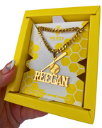 COLLAR CON NOMBRE BATE DE BEISBOL Y BALON