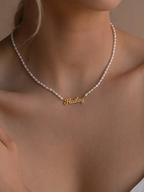 COLLAR CON NOMBRE CLÁSICO + PERLAS NATURALES MEDIANAS