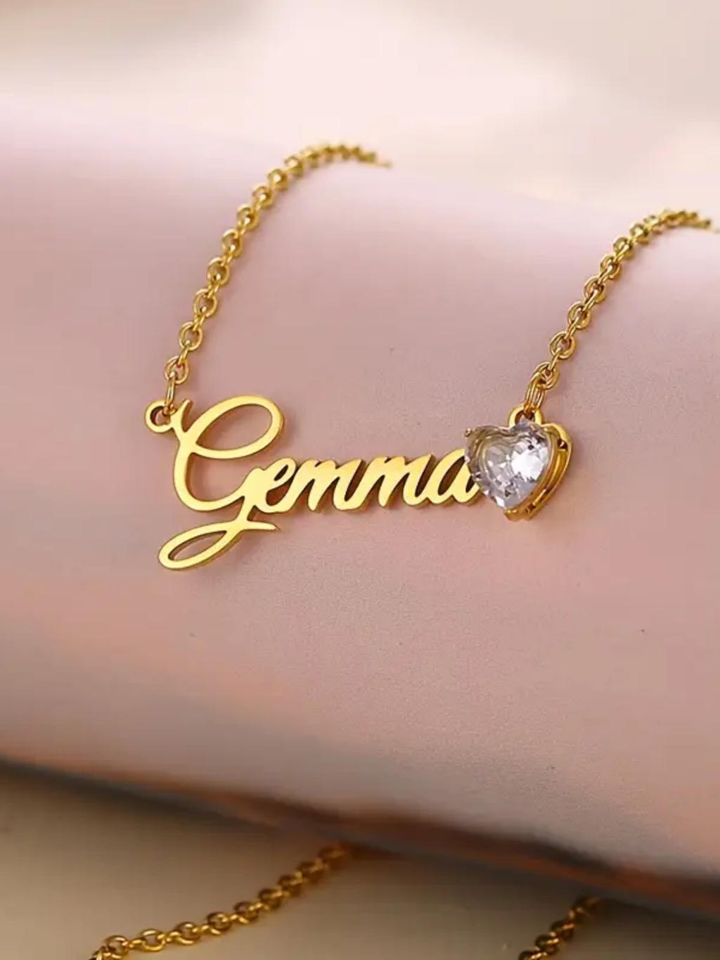 COLLAR CON NOMBRE Y CIRCON CORAZON