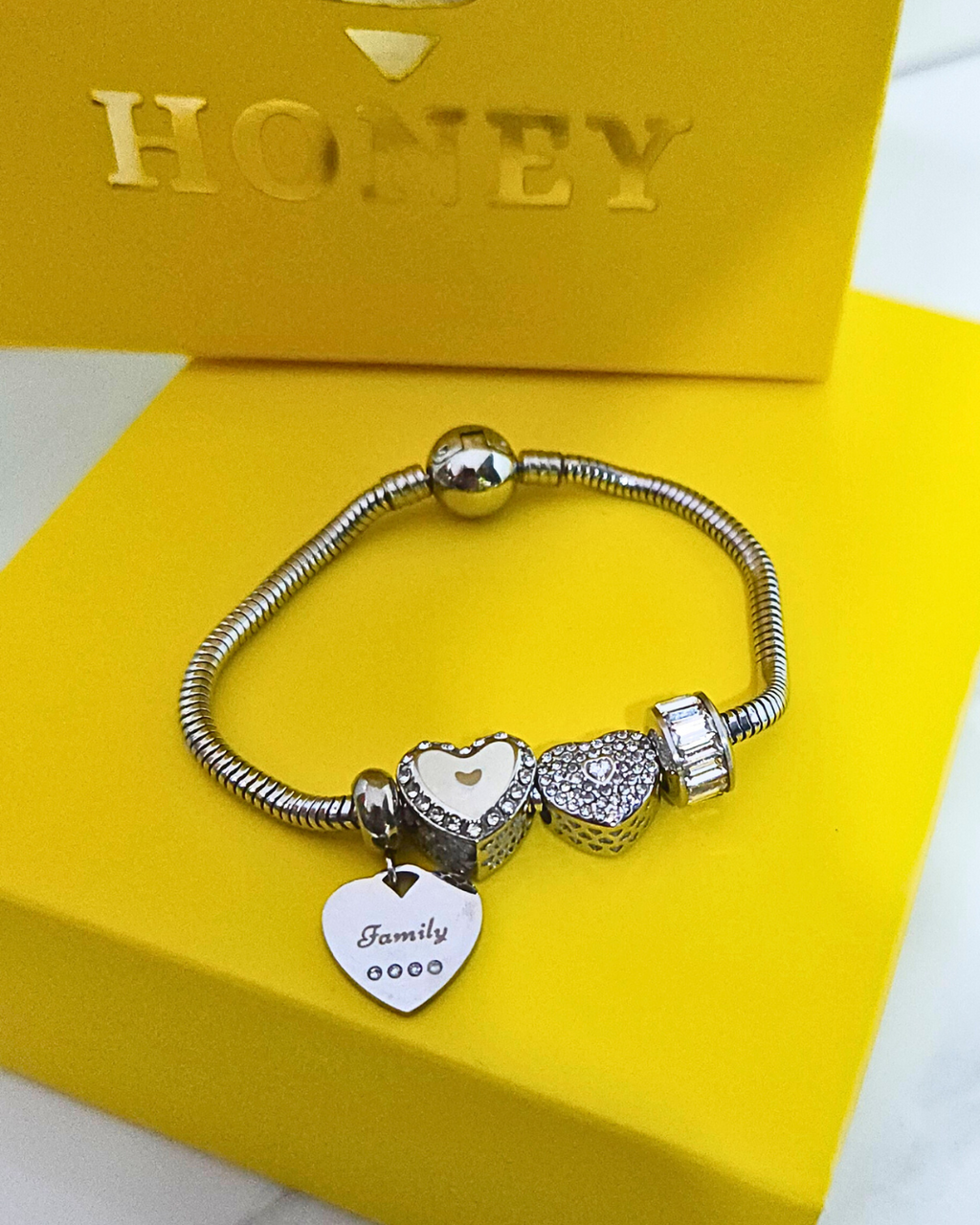 PULSERA VARIOS DIJES