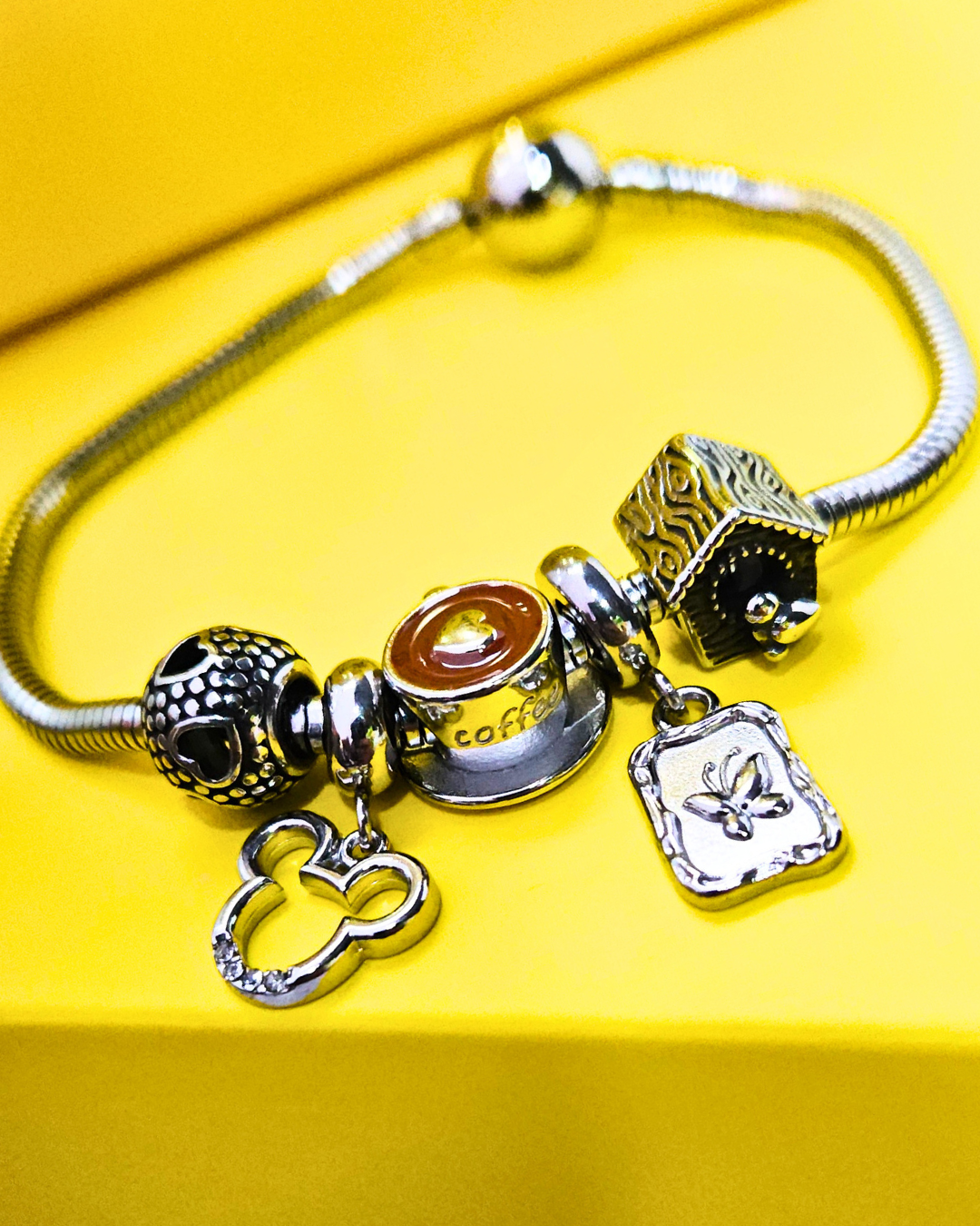 Beweegbare bedelarmband