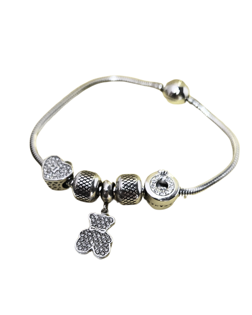 Movable charm bracelet
