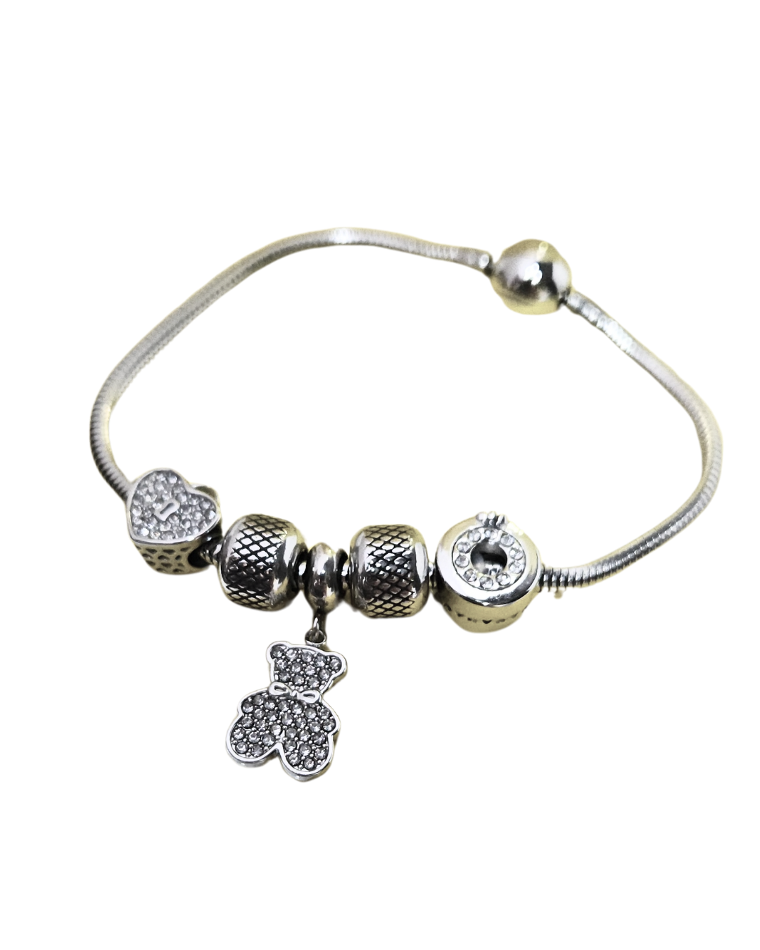 Movable charm bracelet