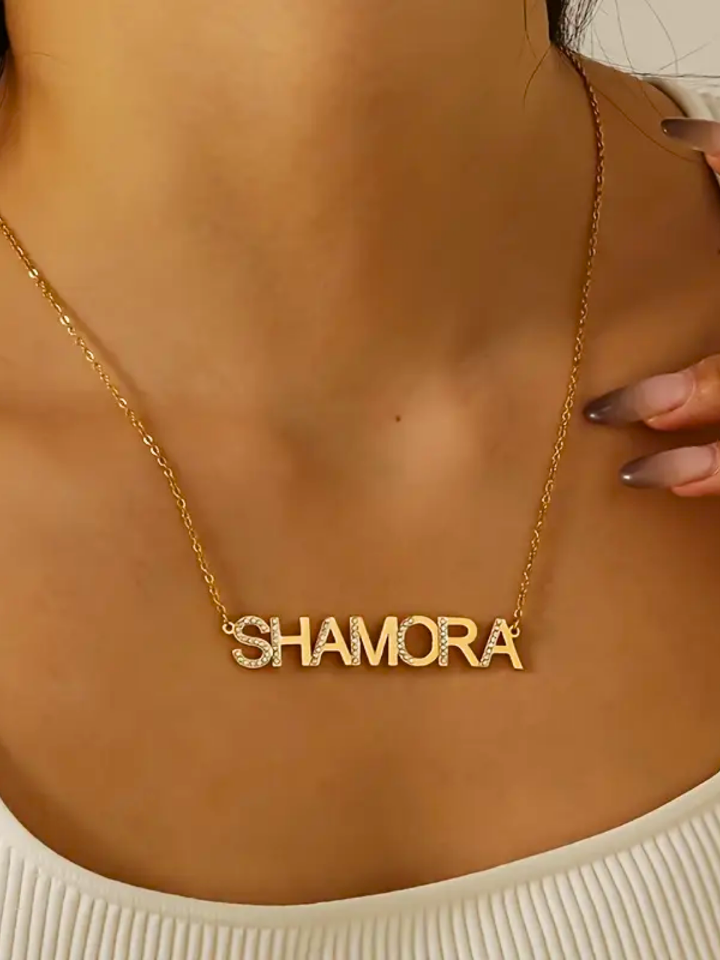 COLLAR CON NOMBRE MAYUSCULAS + CIRCONES