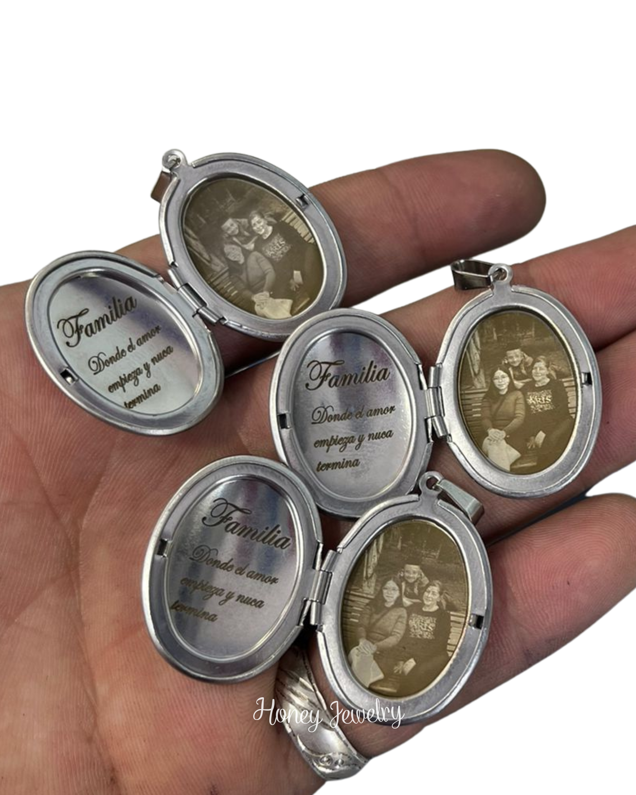 Smooth round locket necklace - photo-etched