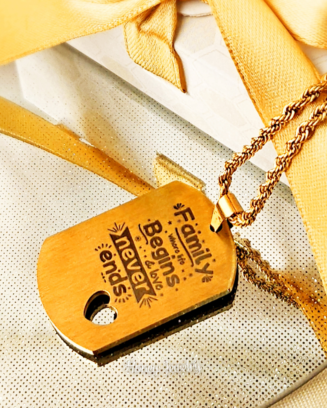 Foto-geëtste plaatketting