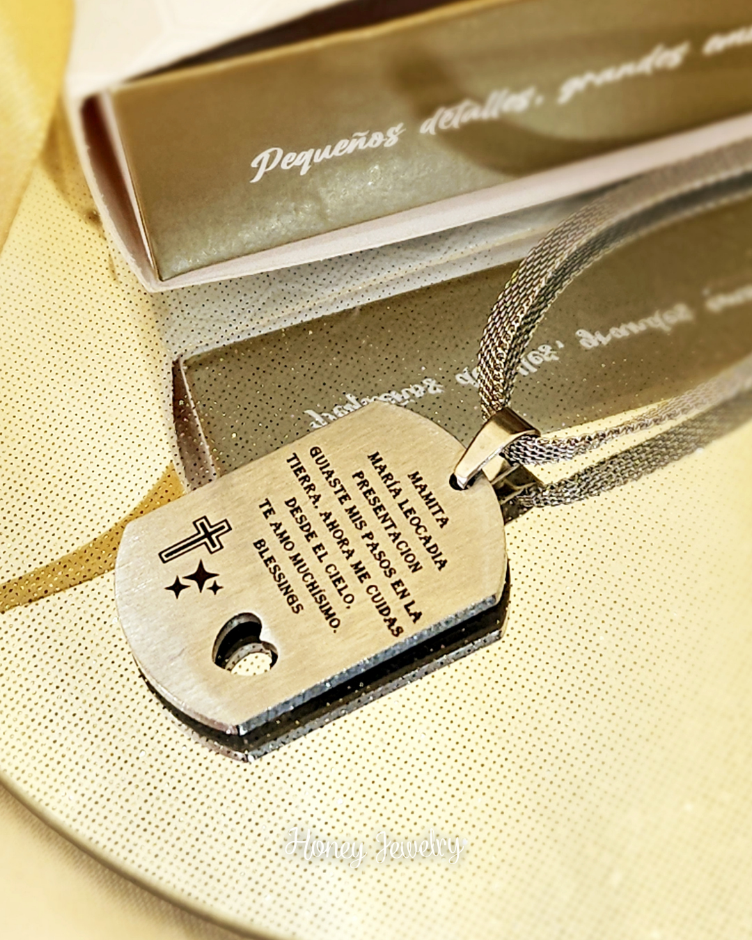 Foto-geëtste plaatketting