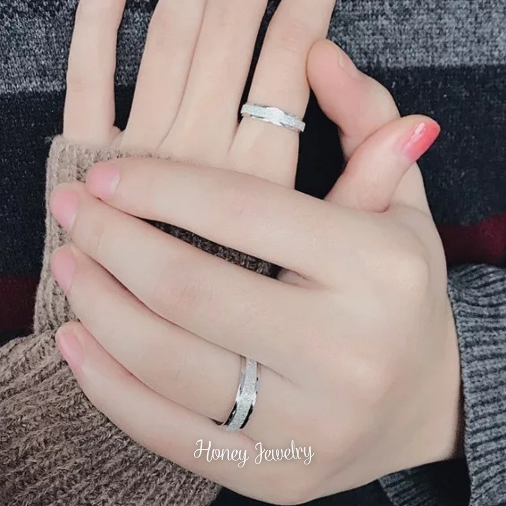 Fine frosted silver couple rings (last sizes)